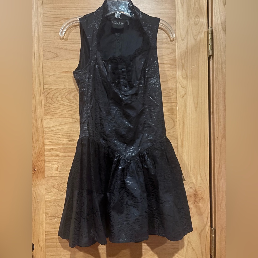 Vintage LipService Blacklist Sleeveless Textured Fit-and-Flare Dress Women’s